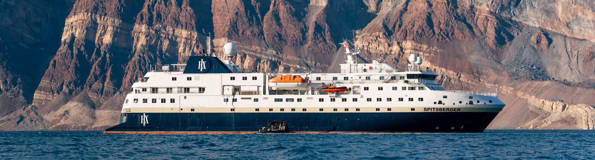 hx ms spitzbergeb 17 east greenland segelsa llskapet fjord kayfochtmann