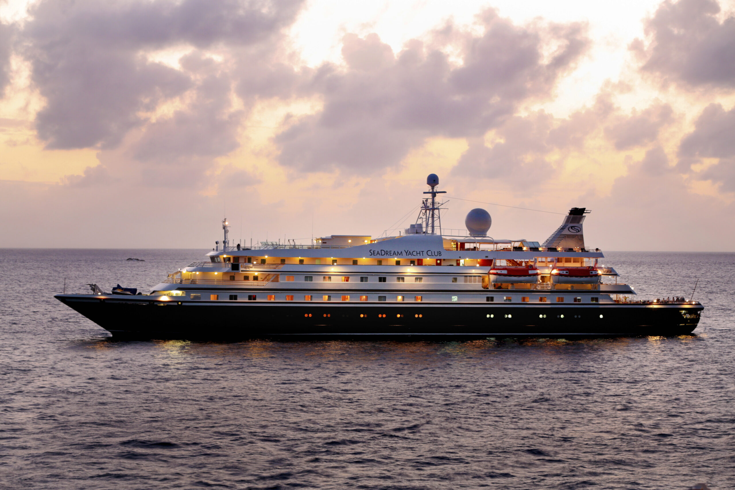 seadream yacht club sdii seadream1 stbarts086 dark